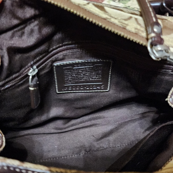 Buddle Women Items. - Picture 8 of 9